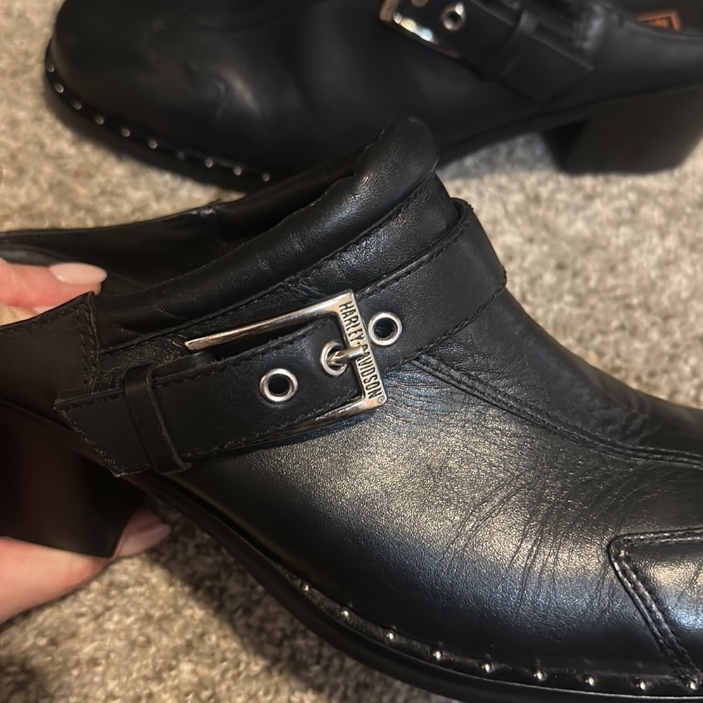 🔥 Harley-Davidson Flame Black Leather Buckle Clog Mules - Picture 4 of 9